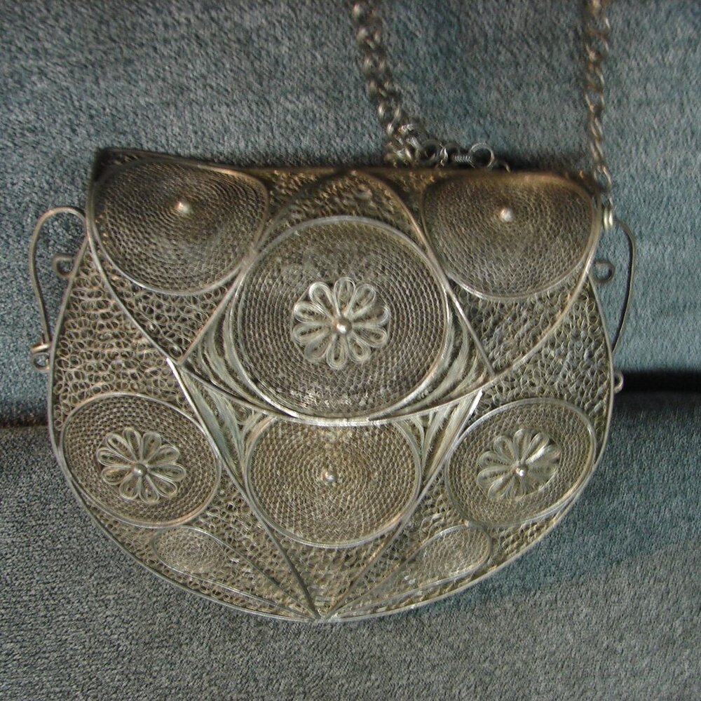 Beautiful Veronica Franco Handcrafted Silver Filigree Handbag